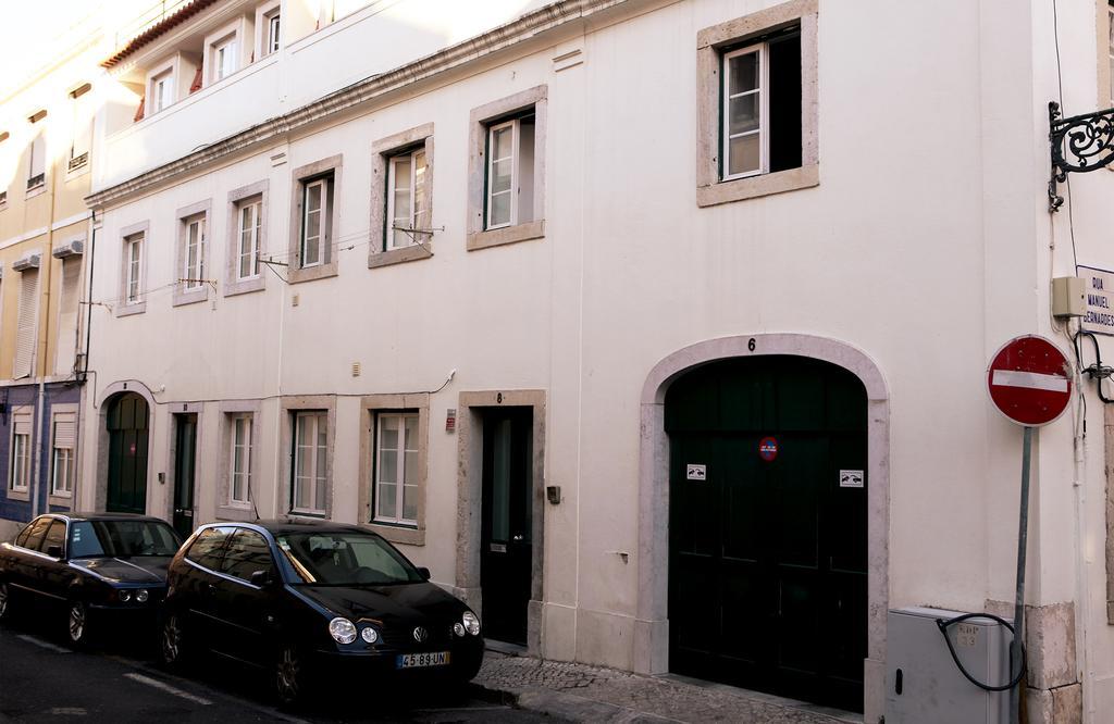 Triplex With Garage - Praca Das Flores Lisboa 客房 照片